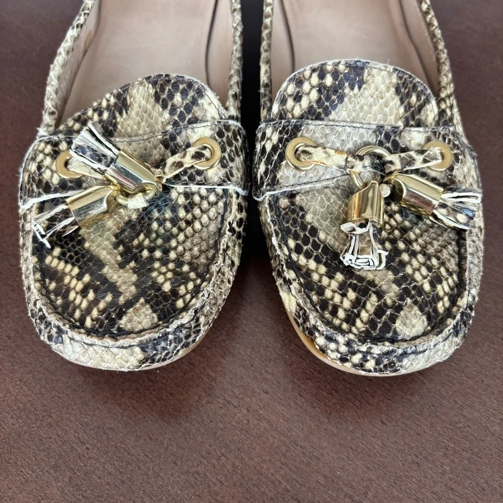 Stuart Weitzman Snakeskin Tassel Loafer, Size 9